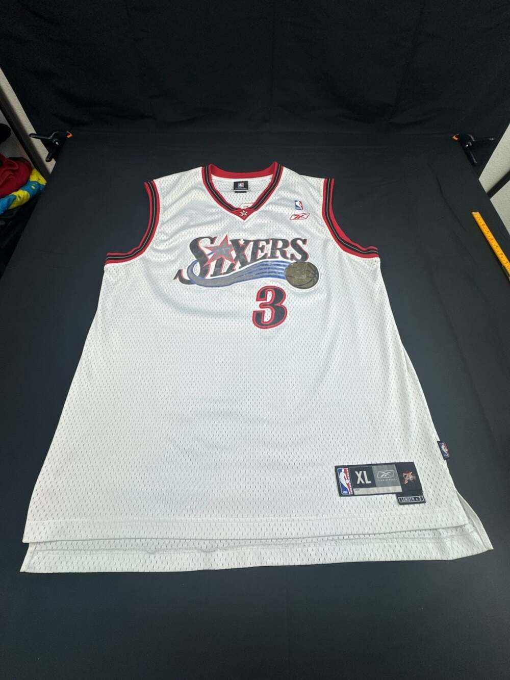 Vintage 2005 Reebok Allen Iverson Philadelphia 76ers #3 White Swingman Jersey